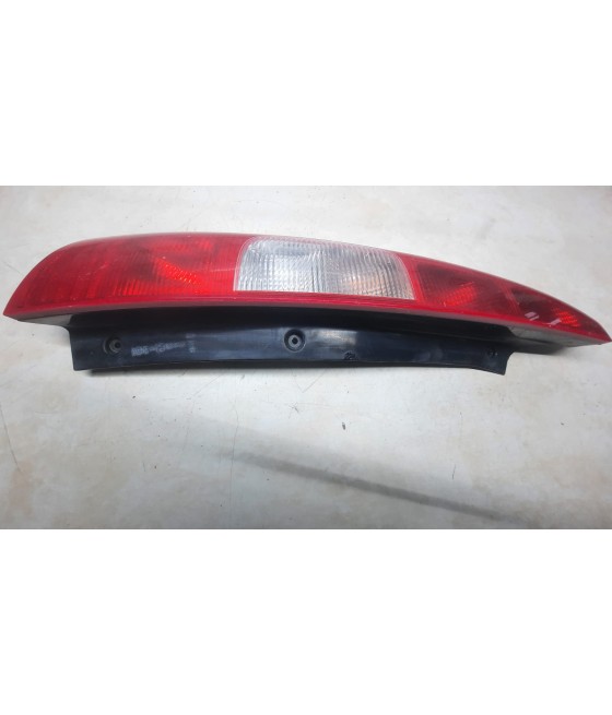 FANALE POSTERIORE SX MITSUBISHI COLT '04-'08 COD.MR957373